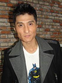 胡東 