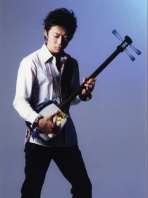 上妻宏光 