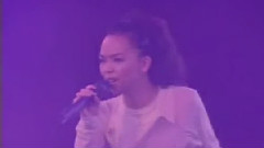 牽手