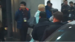 上海演出結束退場