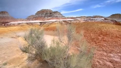 新疆魔鬼城和五彩灣