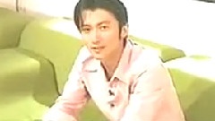 謝霆鋒與愛龜向大家拜年