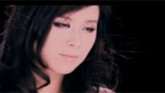 你抱著別的女人入睡