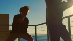 李東海IG更新:Morning Malibu Funk