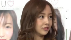 板野友美登場出道十周年紀念寫真書發售活動
