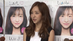 板野友美登場出道十周年紀念寫真書發售活動(2)
