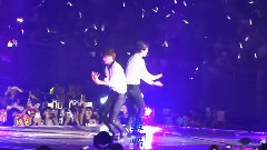 Kai,EXO,吳世勛(EXO) - EXO~94line paly in HK