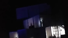 開場