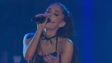 Love Me Harder iHeartRadio Halloween現場版 2015