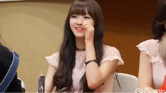 OH MY GIRL - YooA簽名中