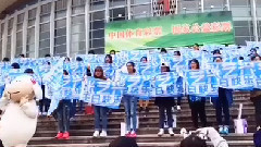給張藝興唱的當你