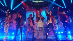 Young, Wild & Free & 鎖鏈(Chained Up)