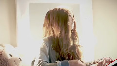 VOGUE 陽光甜心昆凌的童話小世界