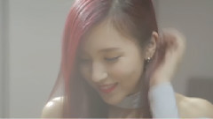 嬌羞的Mina