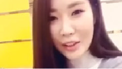 李海莉的圣誕歌曲 'WHITE' 發售紀念