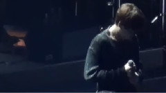 她說