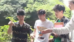 iKON 2016 Season's Greetings