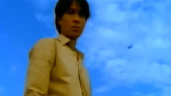 結束,我們抱著哭