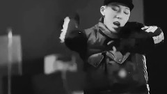 BOBBY帶槍出巡