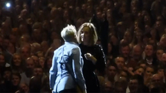 Adele - Adele貝爾法斯特首場演唱會互動環節