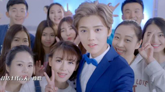 鹿晗尋找鉆白笑容 自拍篇