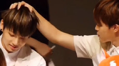 新村簽售會更新:害羞的田柾國&弟控的樸智旻JIMIN
