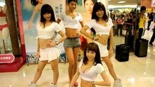  - 美女內衣熱舞秀