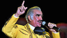 Vicente Fernández - Si Acaso Vuelves 現場版