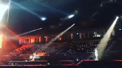 沈在元更新INS視頻EXO相關一則 下周 運動鞋 Exoluxion