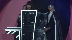 小嶋陽菜,マジックに參加 體がまっぷたつに-!? ?sweet collection 2016?
