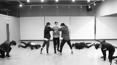 UNIQ神獸五只翻唱歌曲第一彈