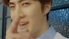 IVYclub官方INS更新EXO相關