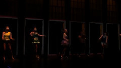 音樂劇<金發尤物>上半場