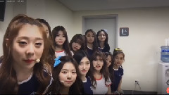 I.O.I SHOWCASE 待機室