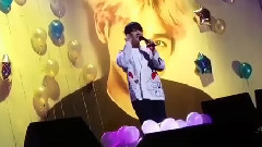 伯賢生日Party全體唱歌