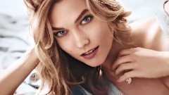 Karlie Kloss拍攝廣告片段