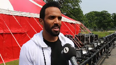 CraigDavid接受采訪在Big Weekend音樂節上 2016