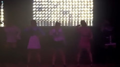 鎂光燈下 & 有事發生 & 一人有一個夢想