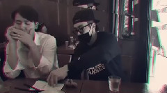 始源與友人外出就餐