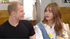 Somi因為爸爸唱Pick Me笑翻