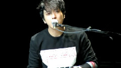 2013上海演唱會容和彈琴