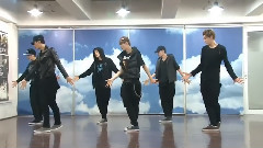 李宇春PK男團EXO跳起<小蘋果> 舞蹈版