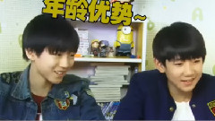 跟源源得瑟的小凱