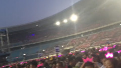 開場前