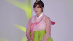 樸秀女韓服開幕儀式