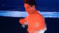 世勛水中Dance