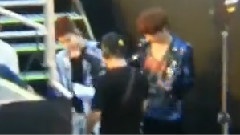 Miss A唱歌時候場