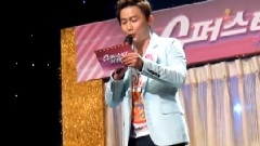 像男人一樣吧