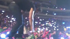 撿毛巾 Hands Up