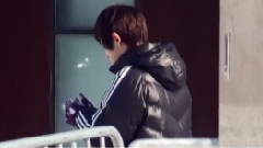 彩排空擋打雪仗